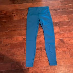 Lululemon leggings size 8